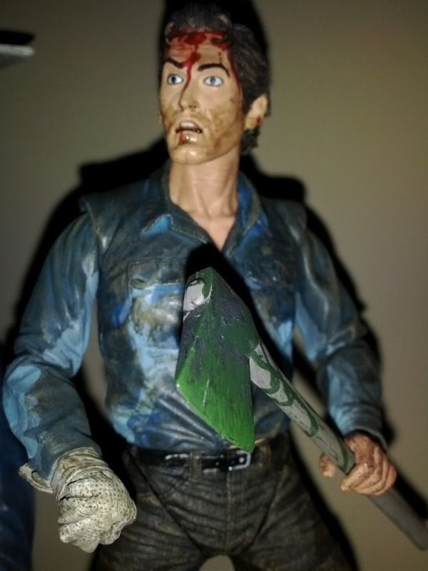 evil dead 2 figures